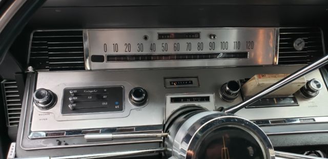 1966 Lincoln Continental - photo 11