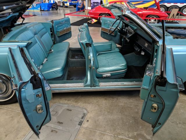 1966 Lincoln Continental - photo 7