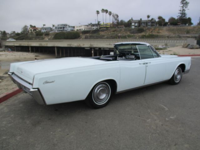 1966 Lincoln Continental Convertible - photo 8