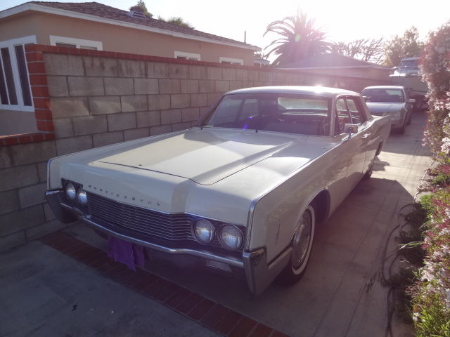 1966 Lincoln Continental Suicide Door Sedan A/C 462 V8 Nice Restoration Project 1966 Lincoln Continental Suicide Door Sedan