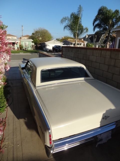 1966 Lincoln Continental Suicide Door Sedan - photo 12