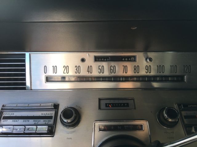 1966 Lincoln Continental - photo 10