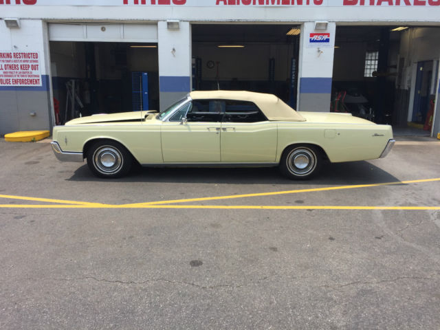 1966 Lincoln Continental - photo 7