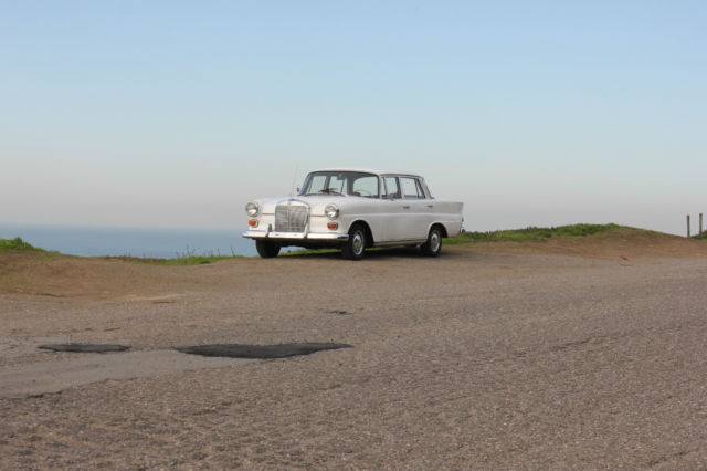 1966 Mercedes-Benz 200-Series 200D - photo 2
