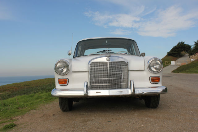 1966 Mercedes-Benz 200-Series 200D - photo 6