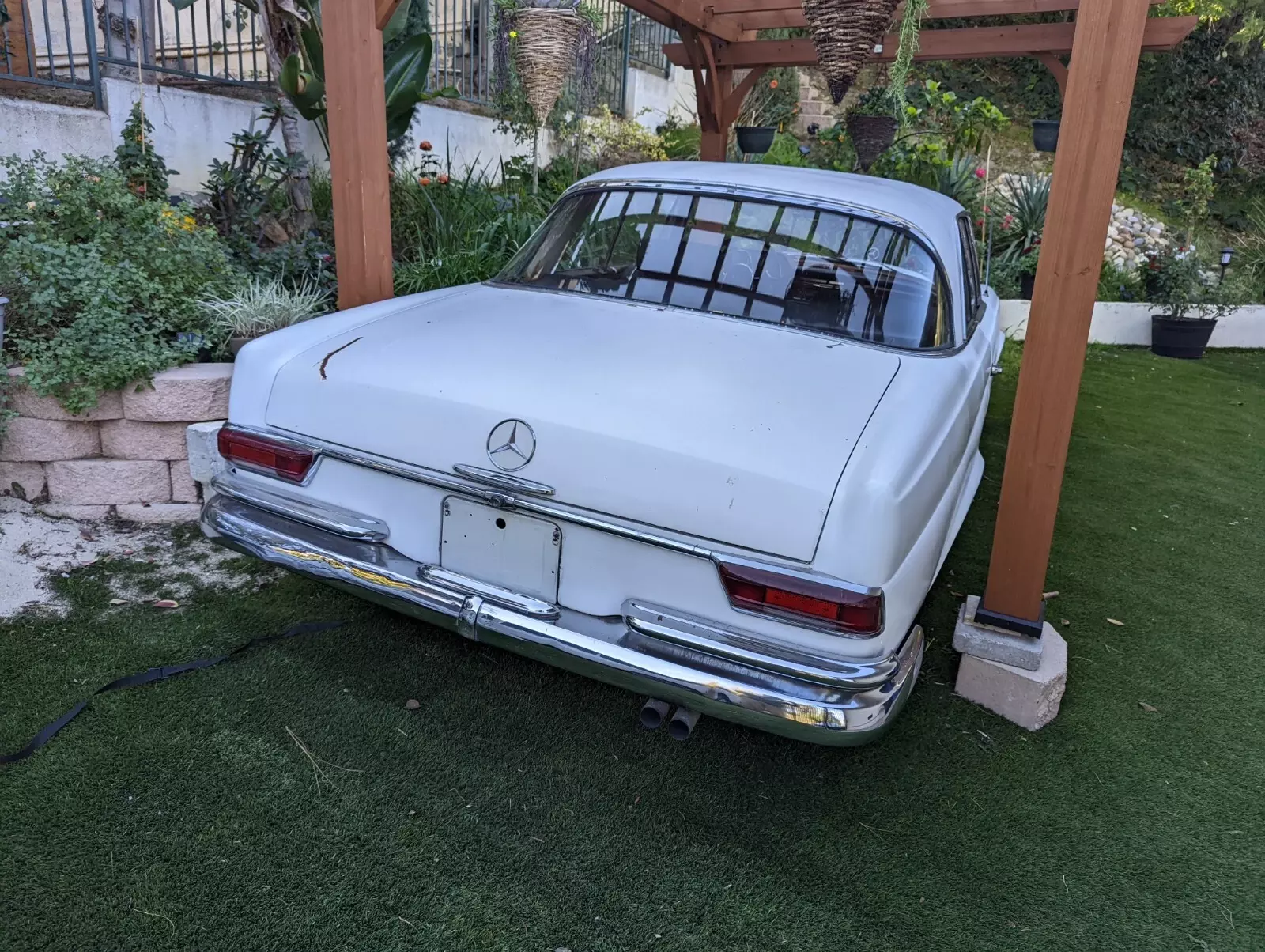 1966 Mercedes-Benz 250SE Sunroof Coupe - photo 4