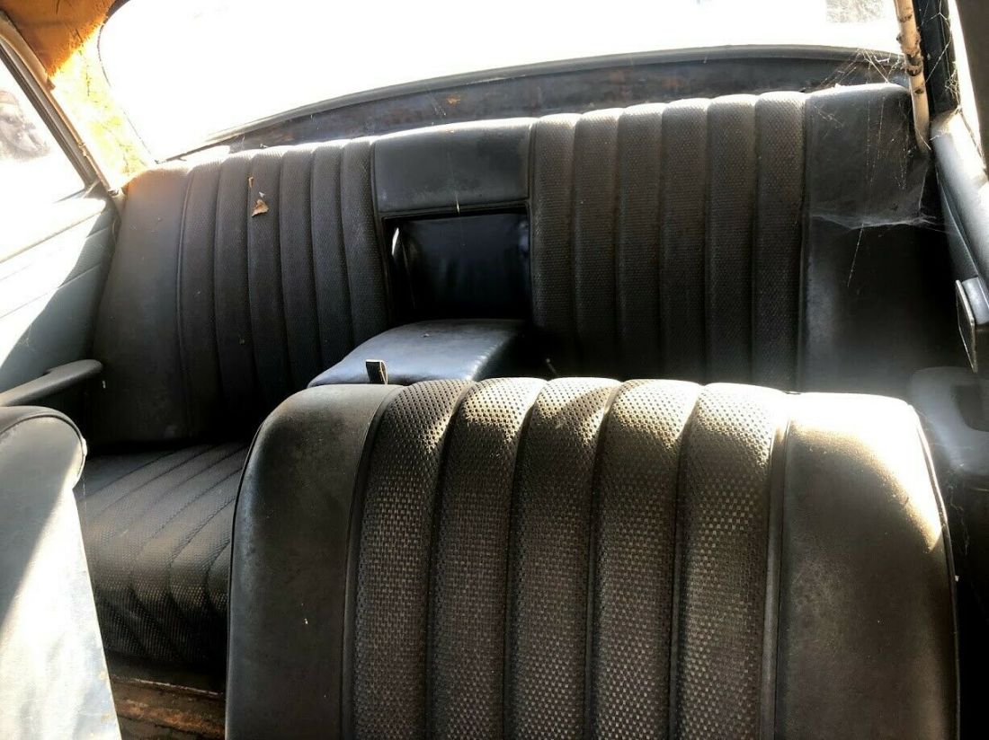 1966 Mercedes-Benz 200-Series - photo 9