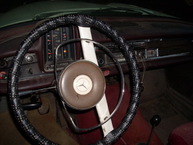 1966 Mercedes-Benz 200-Series - photo 7