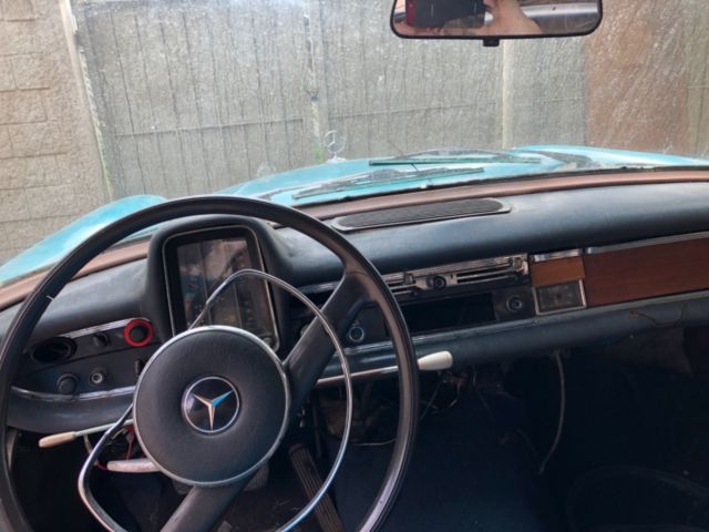 1966 Mercedes-Benz 200-Series - photo 10