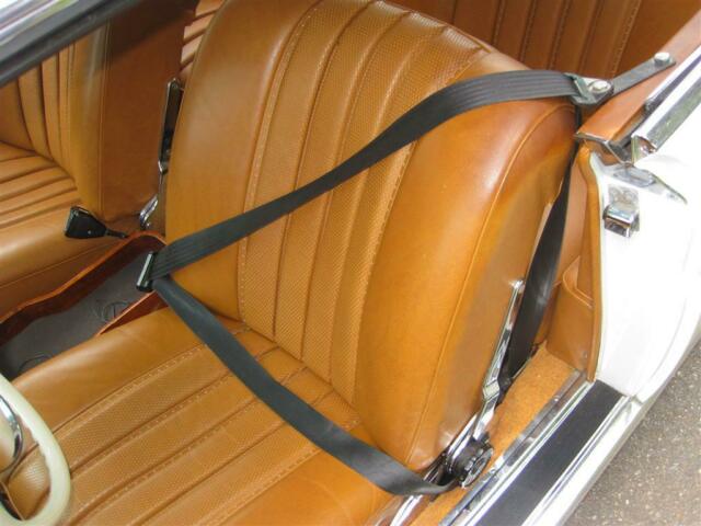 1966 Mercedes-Benz 200-Series - photo 10