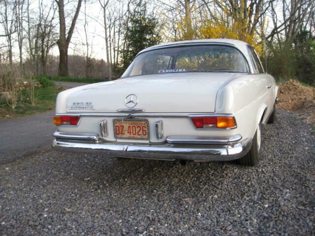 1966 Mercedes-Benz 200-Series - photo 3