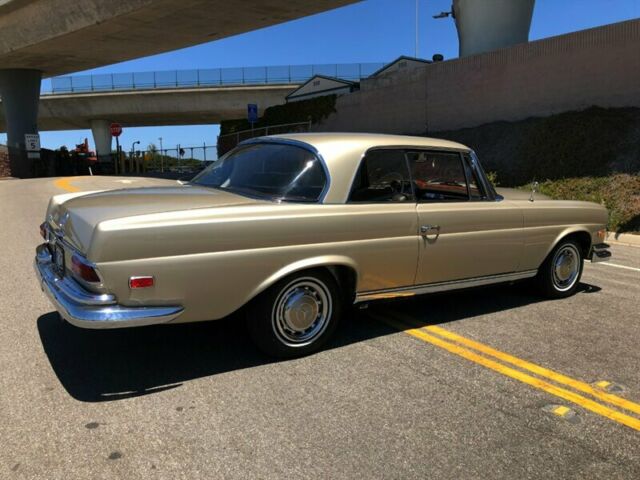 1966 Mercedes-Benz 200-Series 220SE - photo 3