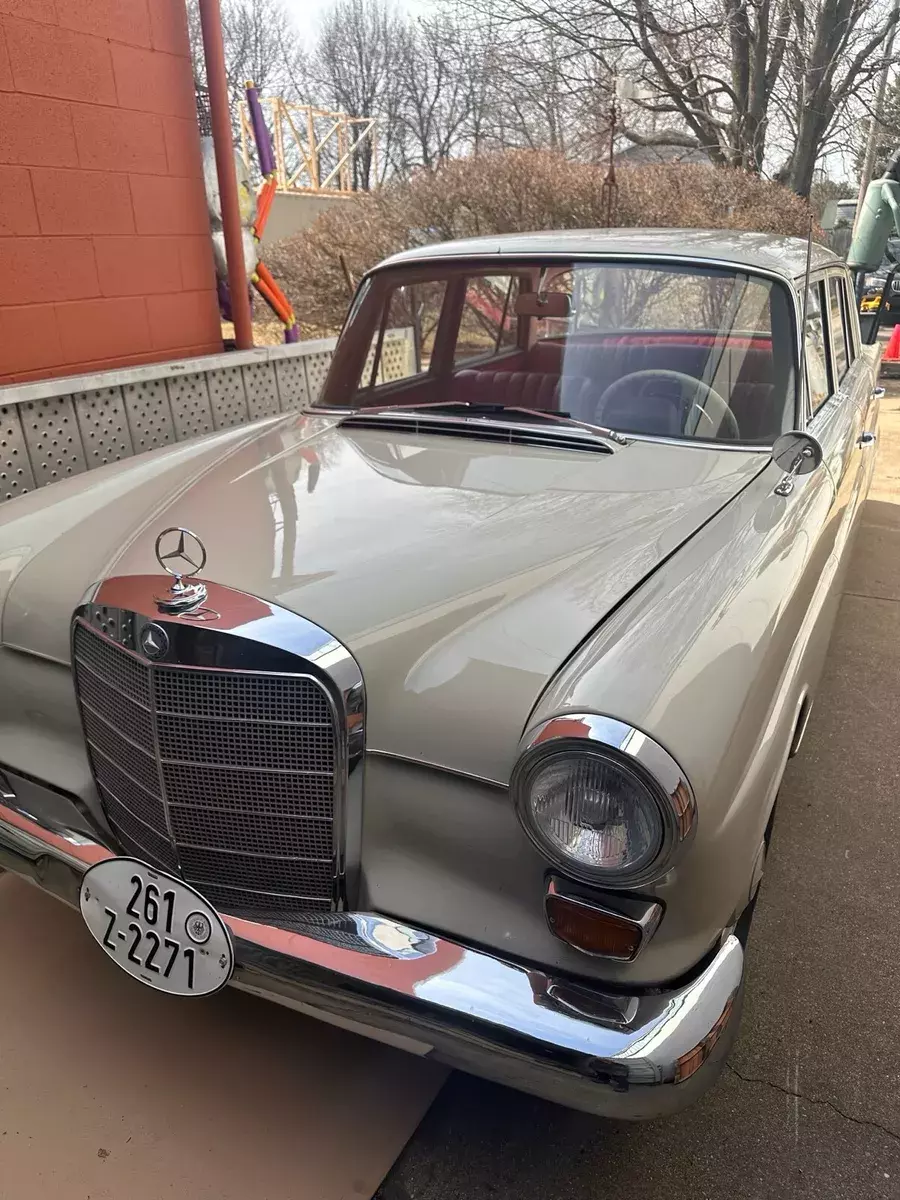 1966 Mercedes-Benz 230 Sedan Brown 1966 Mercedes-Benz 230