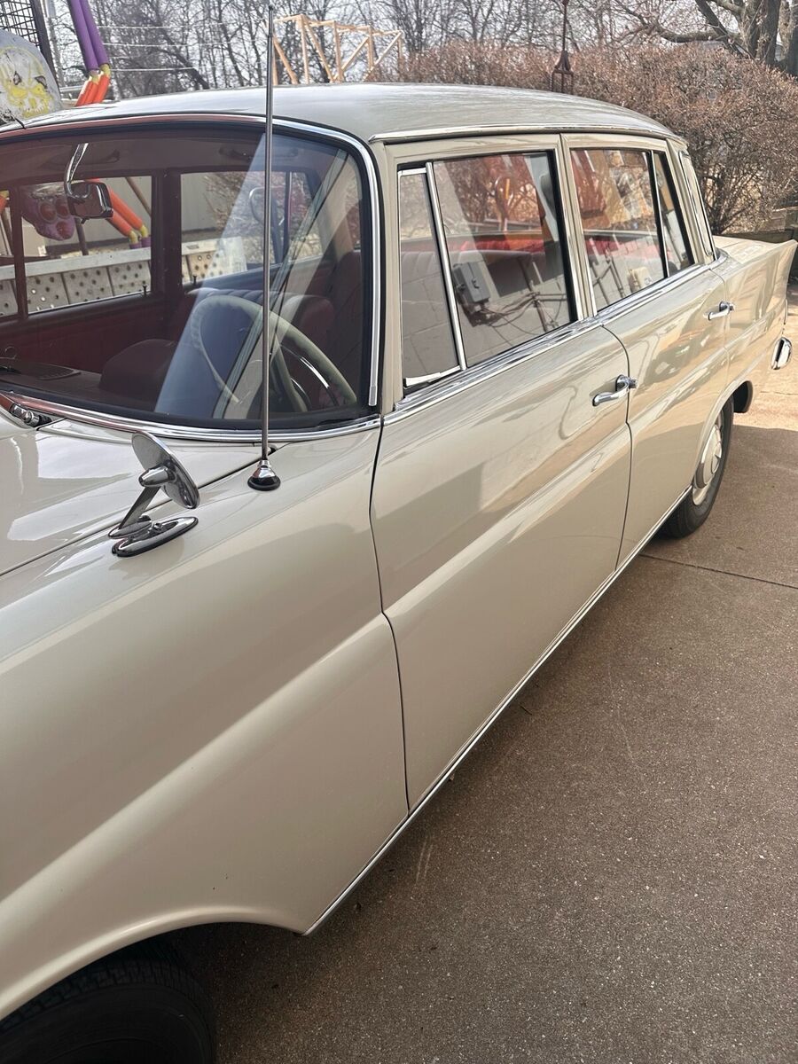 1966 Mercedes-Benz 230 - photo 4