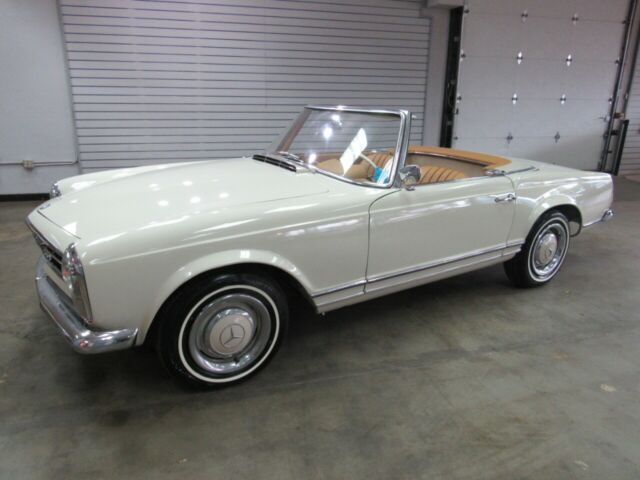 1966 Mercedes-Benz 230SL 90,619 Miles Cream 141 CI in-line 6 Manual 1966 Mercedes-Benz 200-Series --