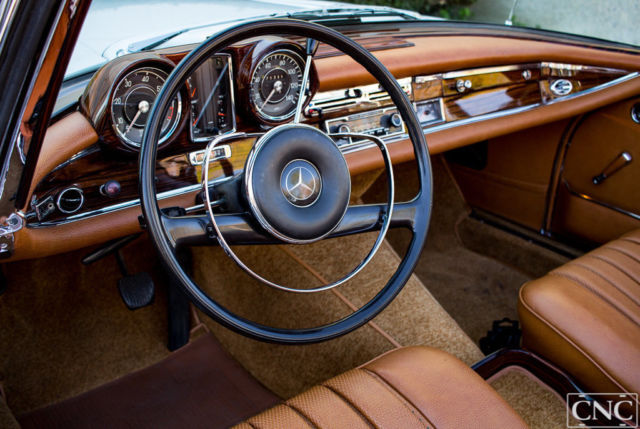 1966 Mercedes-Benz 200-Series - photo 9