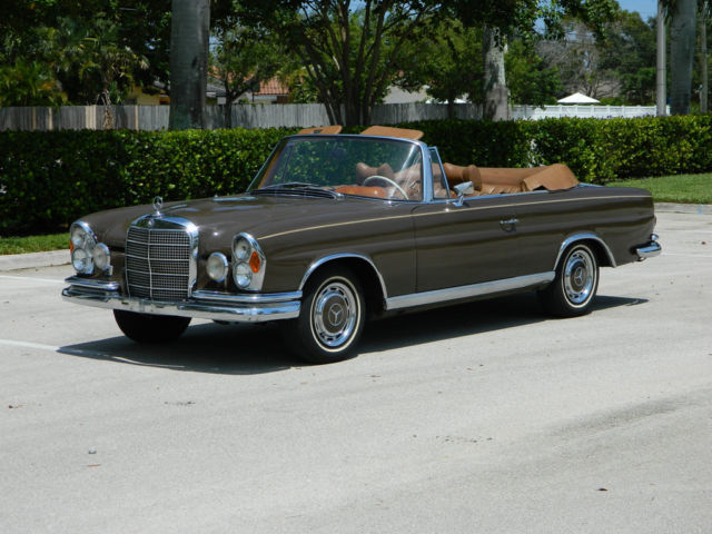 1966 Mercedes-Benz 200-Series