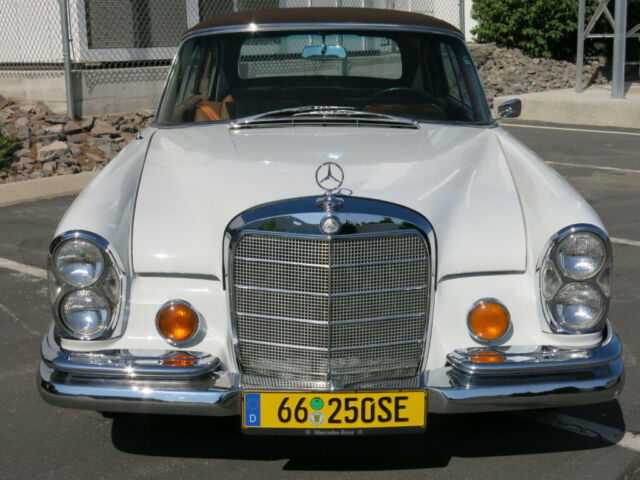 1966 Mercedes-Benz 200-Series Convertible - photo 11