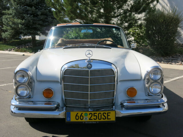 1966 Mercedes-Benz 200-Series Convertible - photo 3