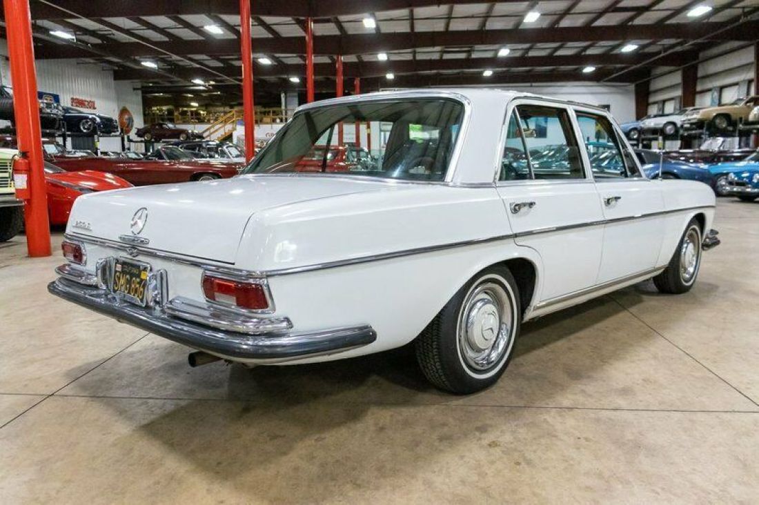 1966 Mercedes-Benz 200-Series - photo 5