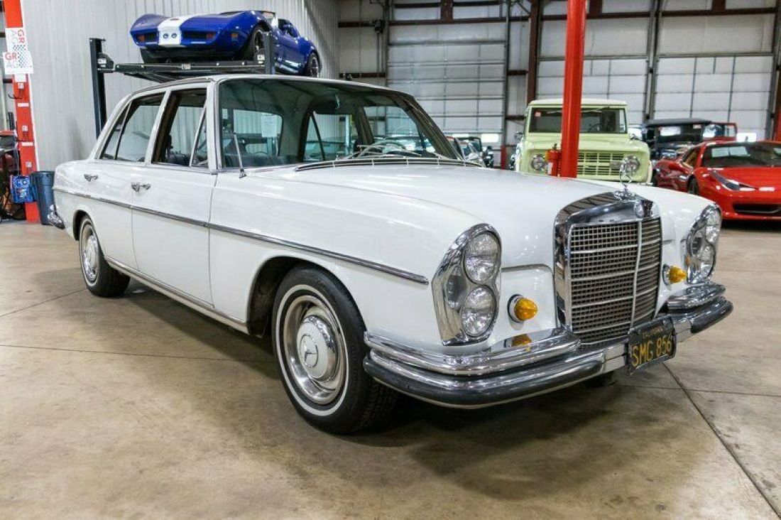 1966 Mercedes-Benz 200-Series - photo 7