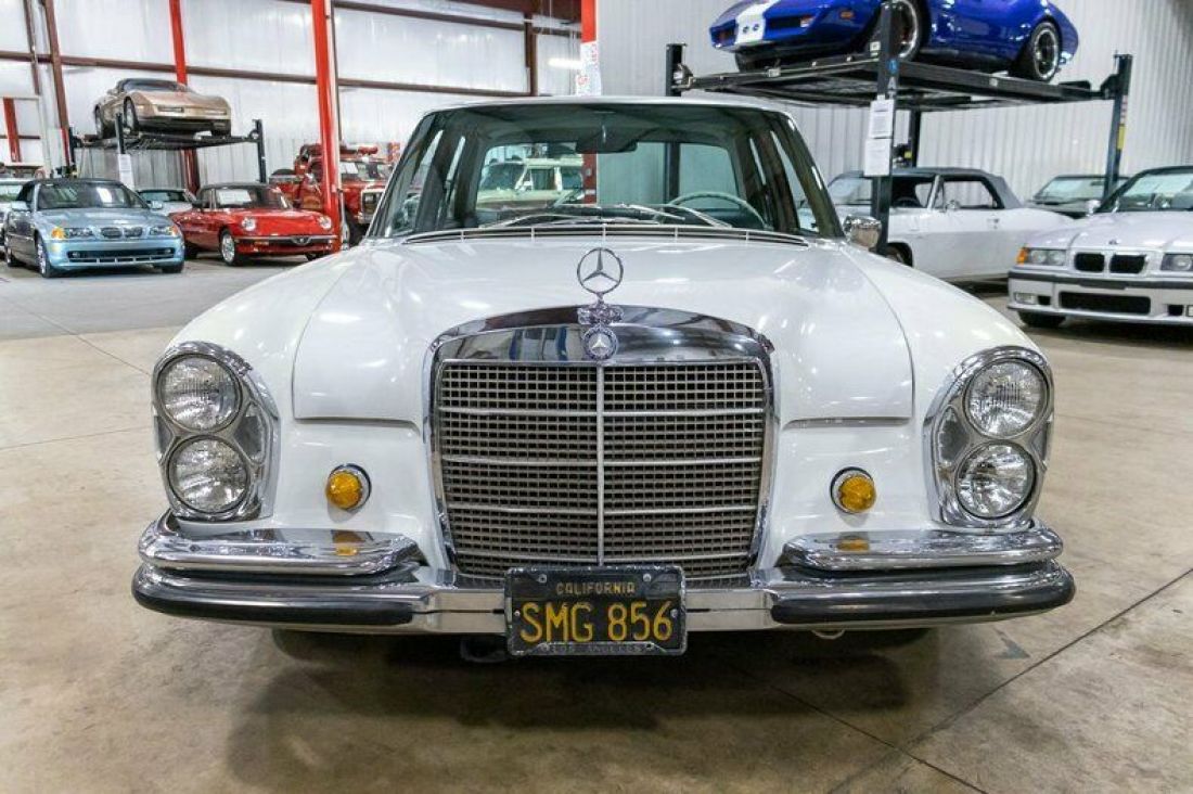 1966 Mercedes-Benz 200-Series - photo 8