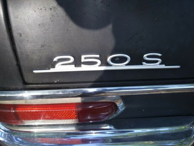 1966 Mercedes-Benz 200-Series - photo 12