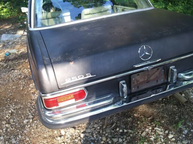 1966 Mercedes-Benz 200-Series - photo 4