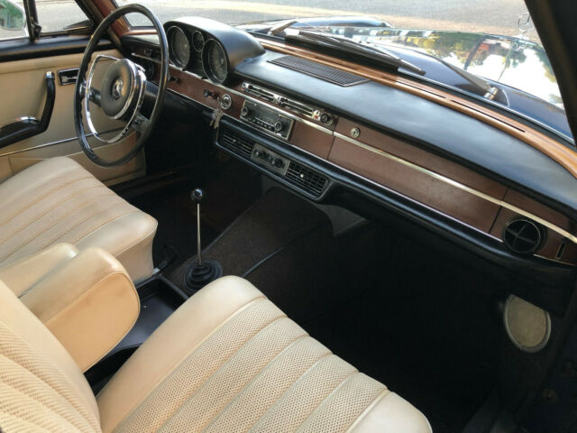 1966 Mercedes-Benz 200-Series 350 Medium Blue w. White-Grey int., 4-SPEED MANUAL - photo 11