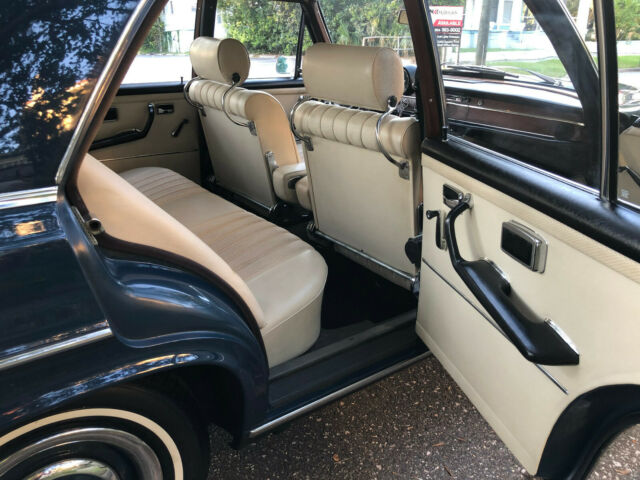 1966 Mercedes-Benz 200-Series 350 Medium Blue w. White-Grey int., 4-SPEED MANUAL - photo 13
