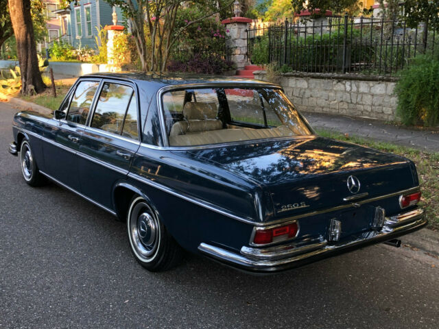 1966 Mercedes-Benz 200-Series 350 Medium Blue w. White-Grey int., 4-SPEED MANUAL - photo 4