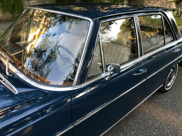 1966 Mercedes-Benz 200-Series 350 Medium Blue w. White-Grey int., 4-SPEED MANUAL - photo 5