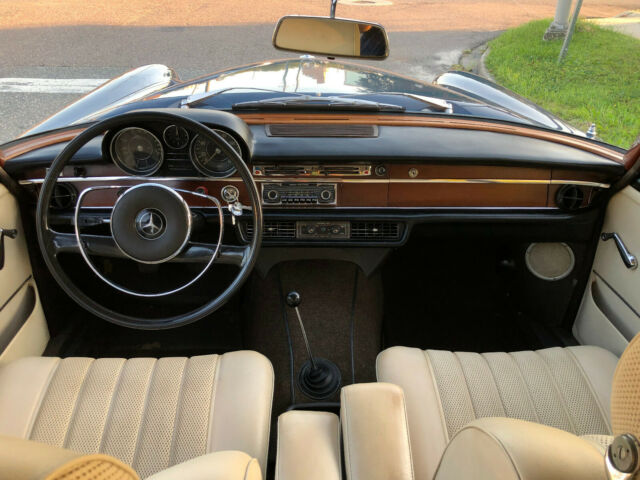 1966 Mercedes-Benz 200-Series 350 Medium Blue w. White-Grey int., 4-SPEED MANUAL - photo 8