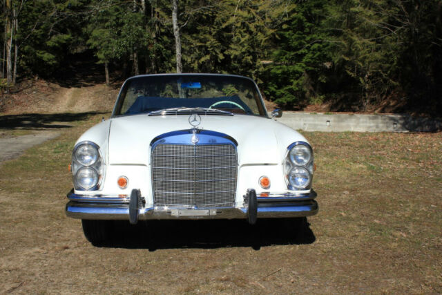 1966 Mercedes-Benz 200-Series - photo 12