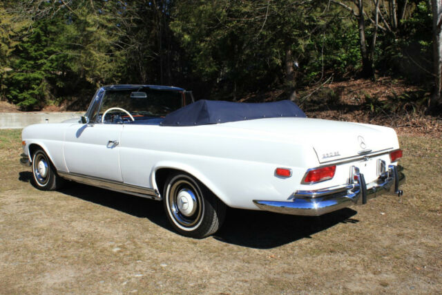 1966 Mercedes-Benz 200-Series - photo 8