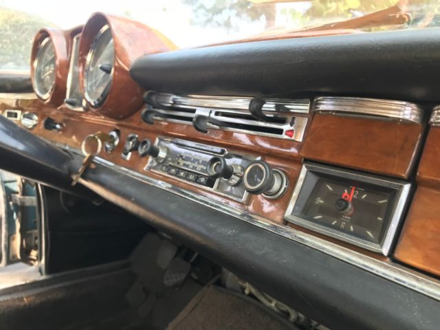 1966 Mercedes-Benz 200-Series coupe - photo 10