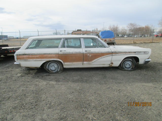 1966 Mercury Comet Base Wagon 4-Door - photo 2
