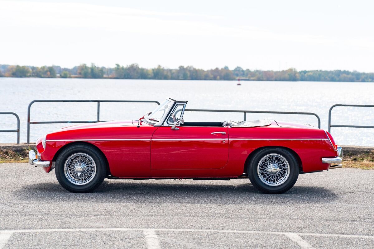 1966 MG Roadster- Chassis # G-HN3 - photo 11