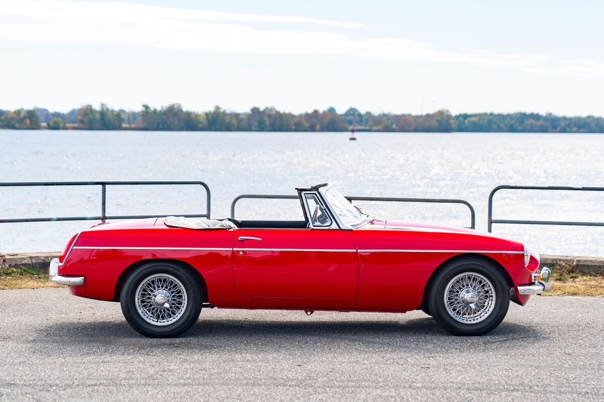 1966 MG Roadster- Chassis # G-HN3 - photo 9