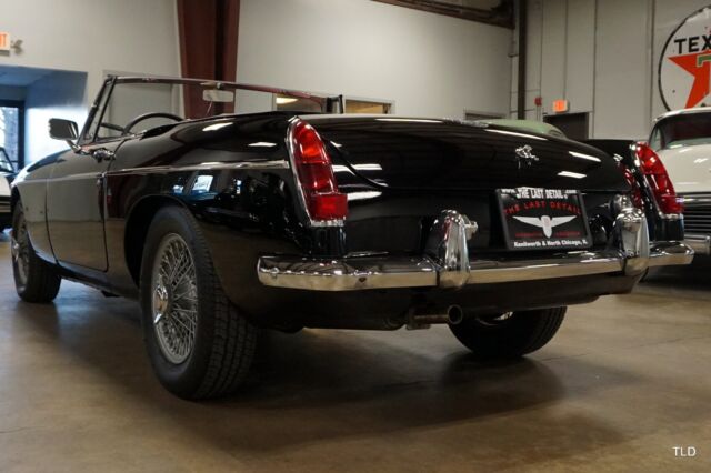 1966 MG MGB Roadster - photo 11