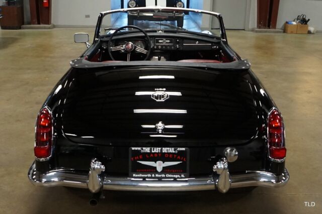 1966 MG MGB Roadster - photo 12