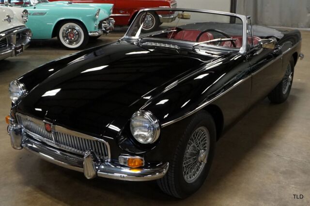 1966 MG MGB Roadster - photo 5