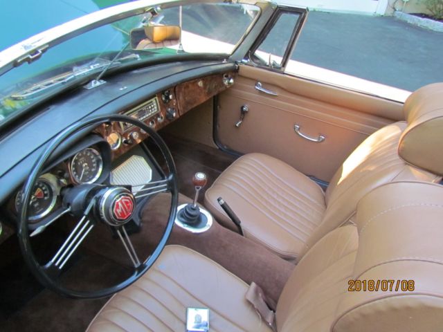 1966 MG MGB convertible - photo 6