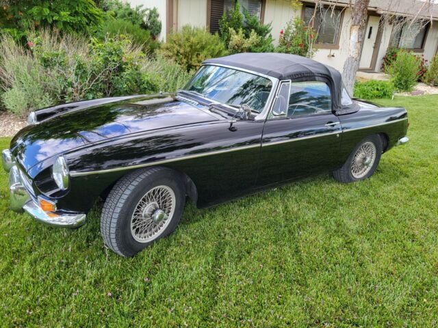 1966 MG MGB ROADSTER WITH OVERDRIVE 1966 MG MGB with OVERDRIVE