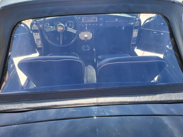 1966 MG MGB with OVERDRIVE - photo 11