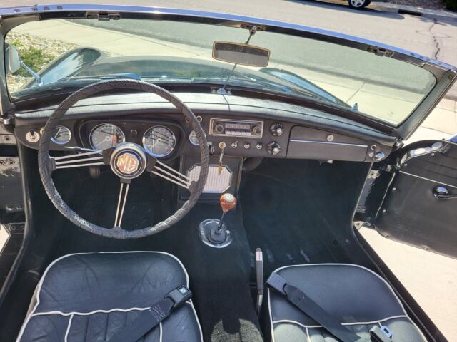1966 MG MGB with OVERDRIVE - photo 13