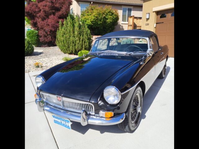 1966 MG MGB with OVERDRIVE - photo 3