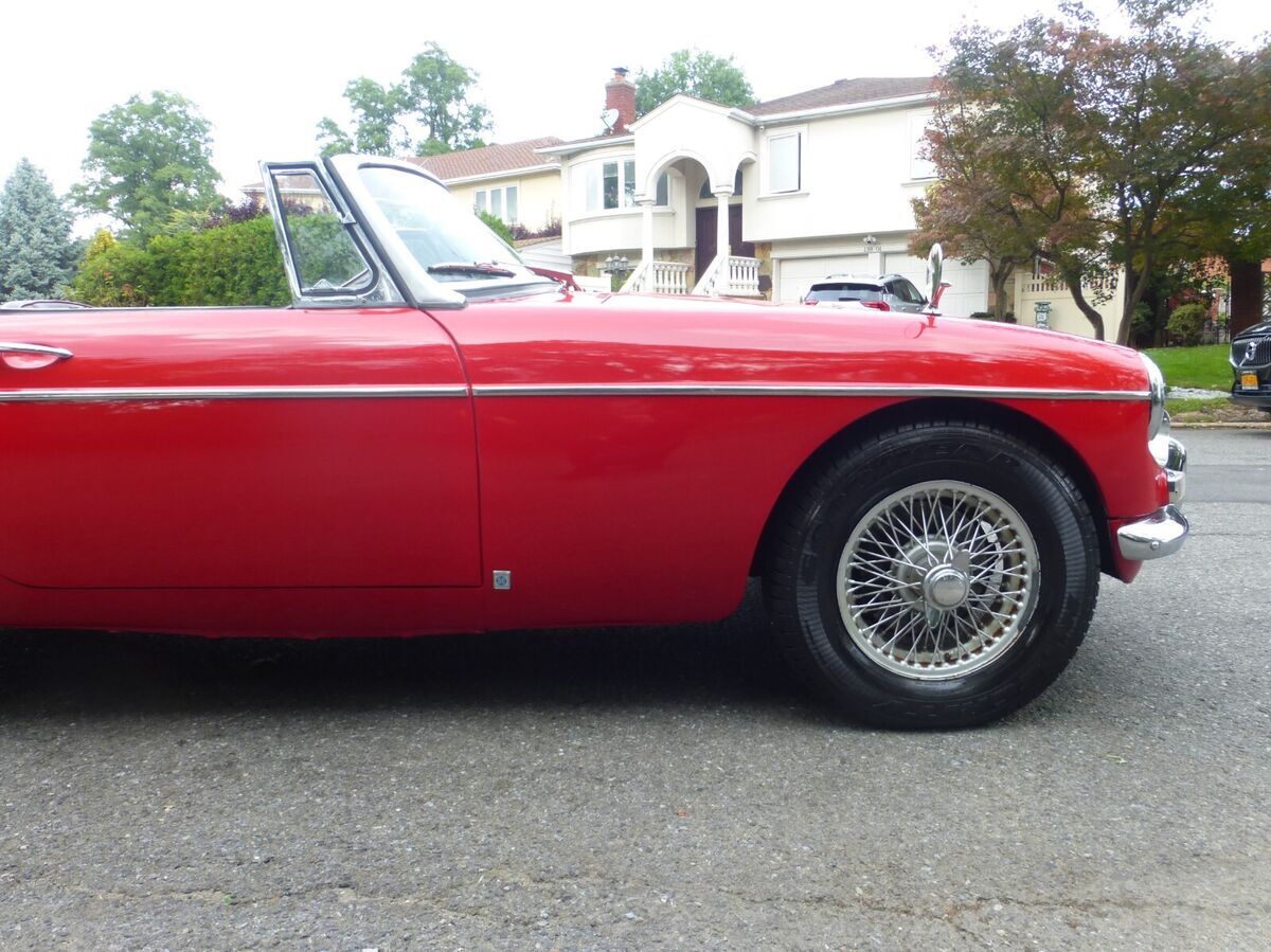 1966 MG MGB Nice Driver - photo 13
