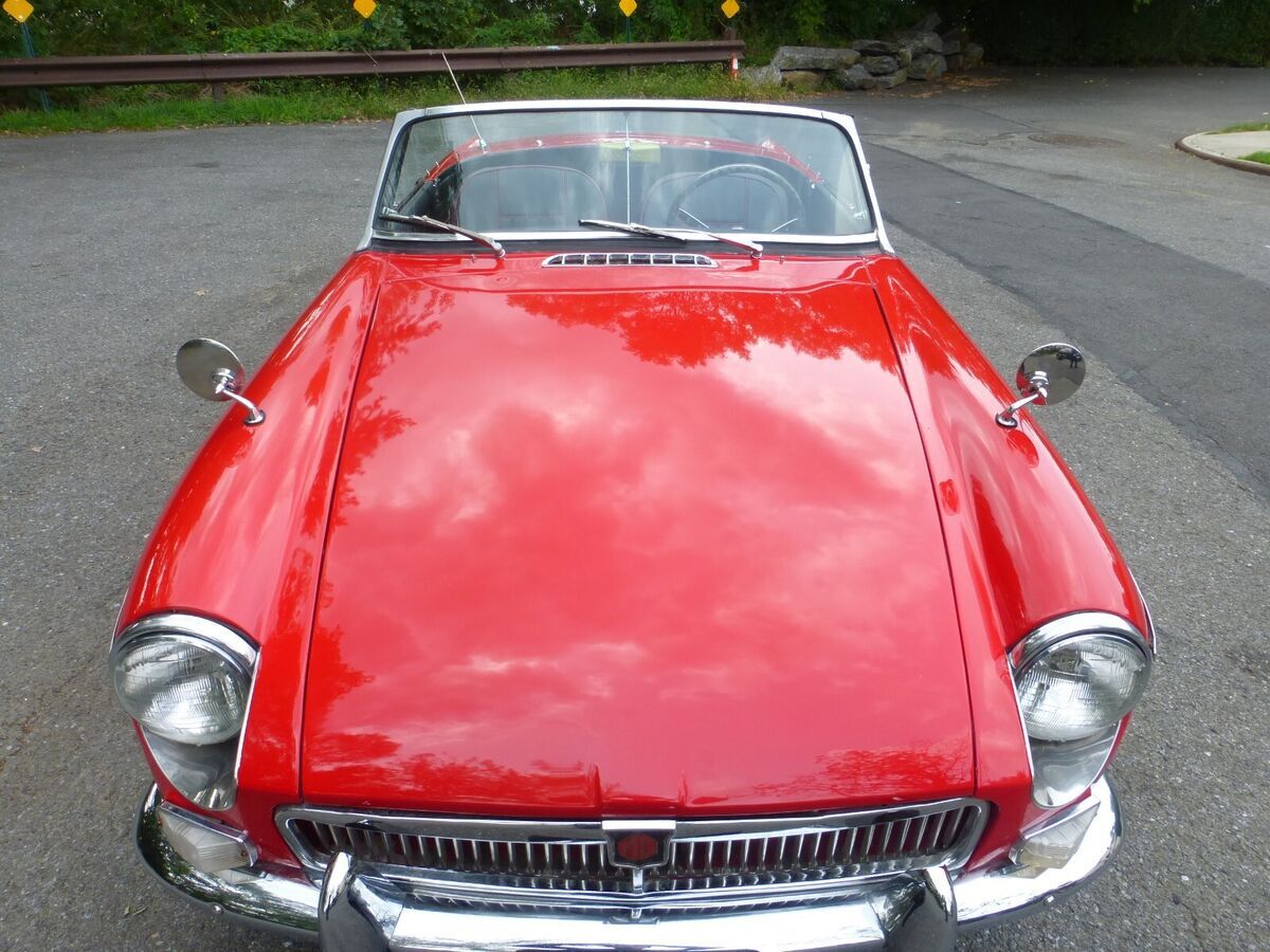 1966 MG MGB Nice Driver - photo 6