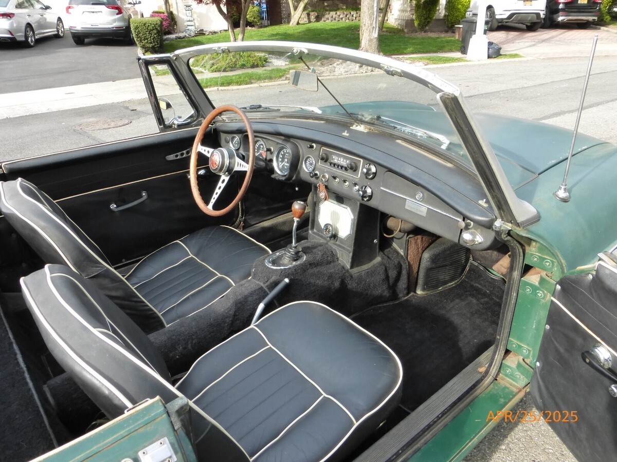 1966 MG MGB Good Mechanical Condition - photo 10